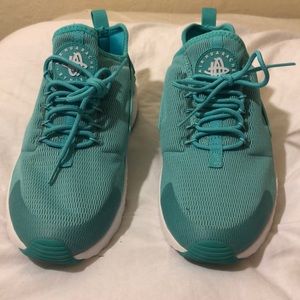 Teal Nike huaraches